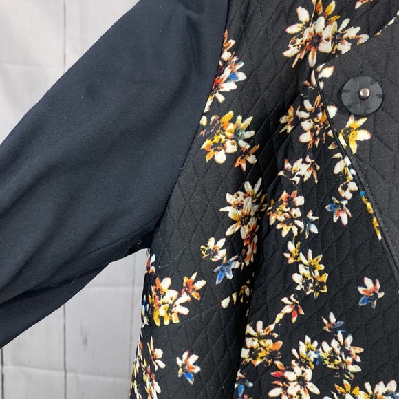 362. LOGO by Lori Goldstein floral coat - Picture 6 of 10